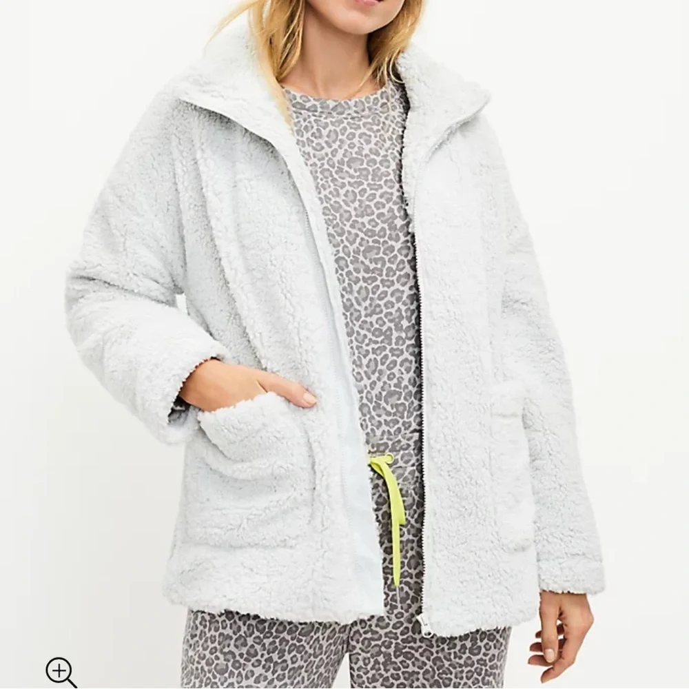 Lou & Grey Cozy Up Jacket Size M - Picture 2 of 11